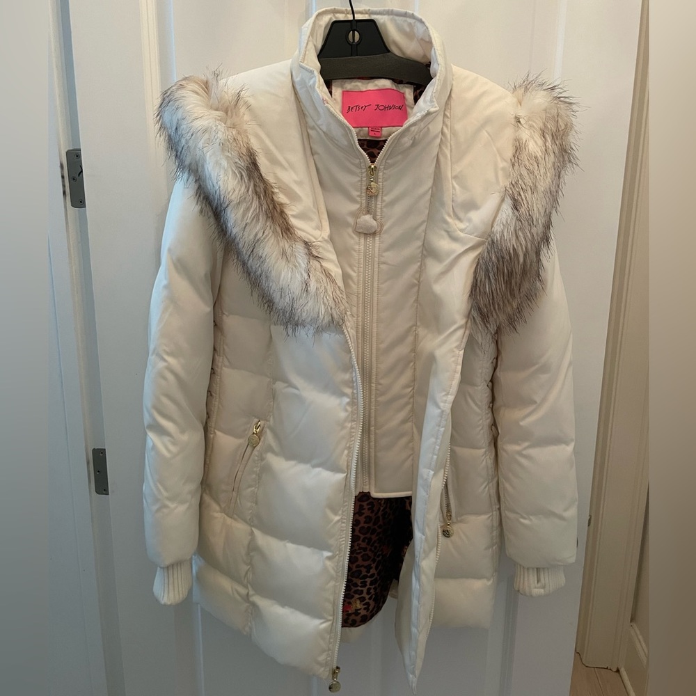 Betsy Johnson puffer jacket, worn only once.